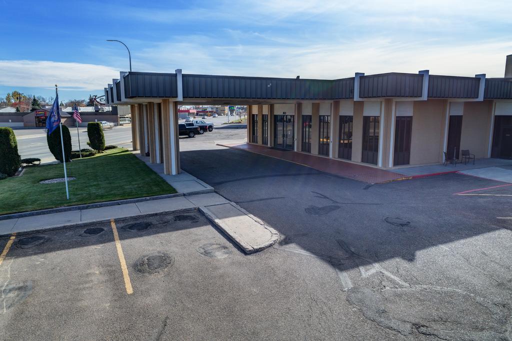 El Rancho Hotel Уилистън Екстериор снимка
